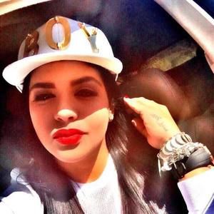 Meet your Posher, Madelin